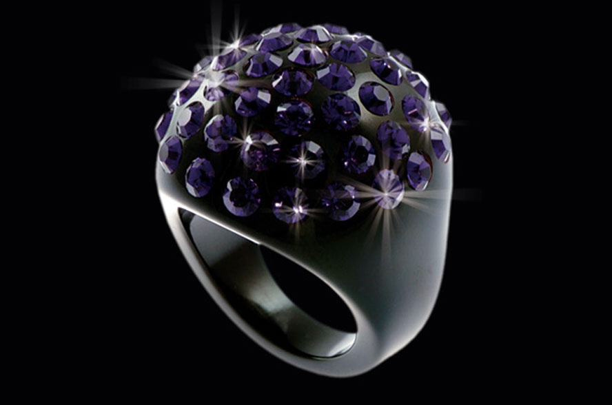 Bombata Classic Black Velvet Acrylic Ring